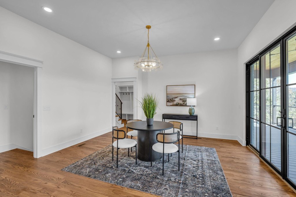 Ooltewah, Tennessee, 37363, United States, 5 Bedrooms Bedrooms, ,5.5 BathroomsBathrooms,Residential,Forsale,2009543