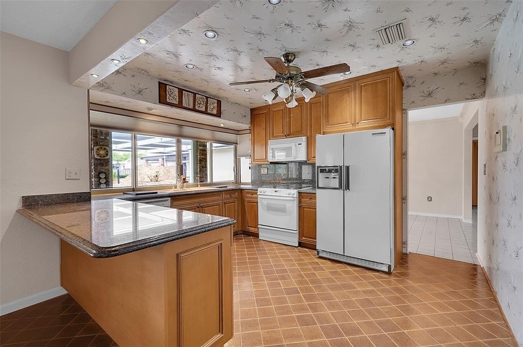 Hollywood, Florida, 33021, United States, 3 Bedrooms Bedrooms, ,2 BathroomsBathrooms,Residential,Forsale,1927555