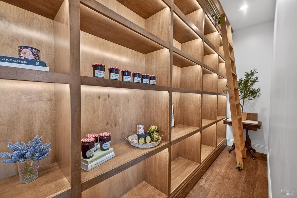 Santa Rosa, California, 95403, United States, 5 Bedrooms Bedrooms, ,4 BathroomsBathrooms,Residential,Forsale,2014494