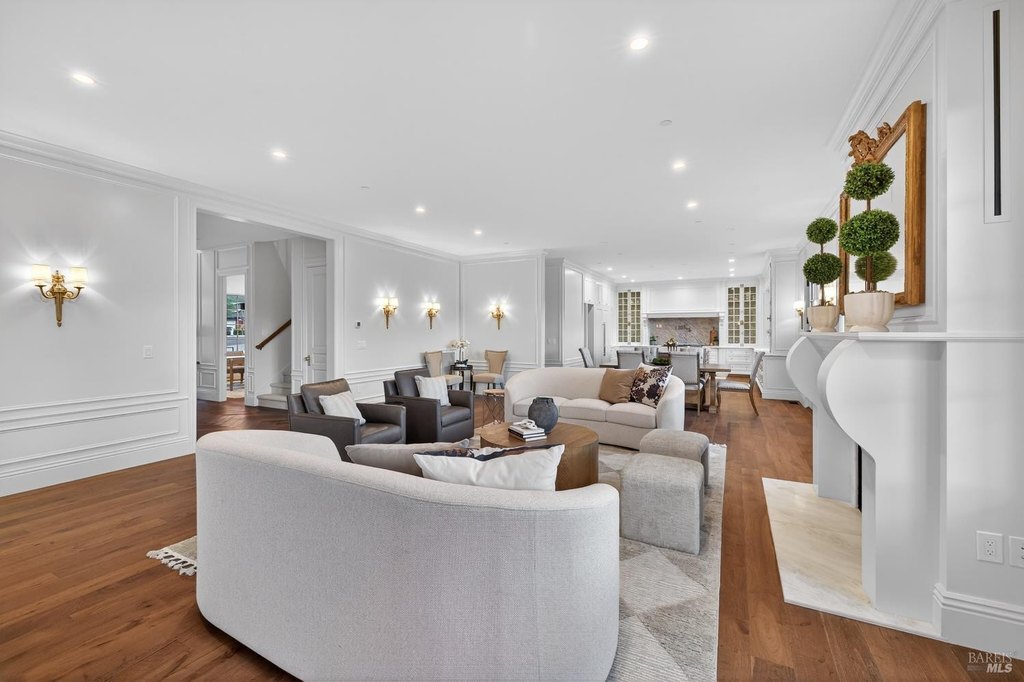 Santa Rosa, California, 95403, United States, 5 Bedrooms Bedrooms, ,4 BathroomsBathrooms,Residential,Forsale,2014494