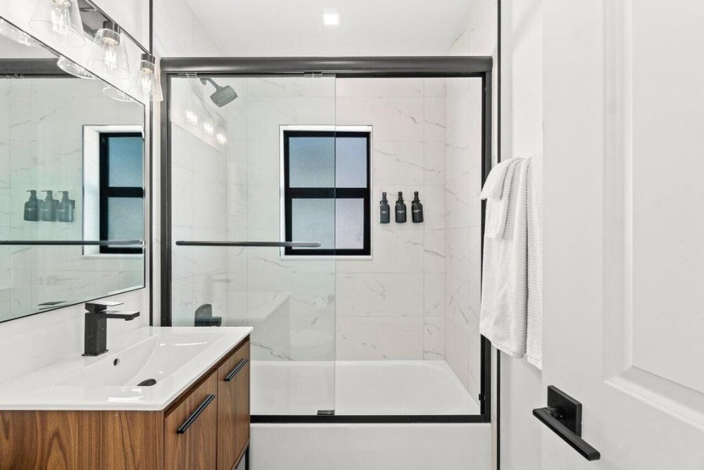 Delray Beach, Florida, 33444, United States, ,Residential,Forsale,2004658