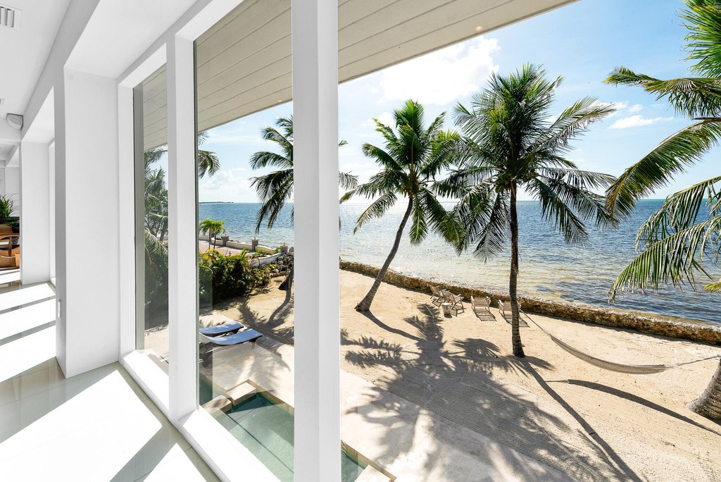 Key Largo, Florida, 33037, United States, 3 Bedrooms Bedrooms, ,3 BathroomsBathrooms,Residential,Forsale,2011106