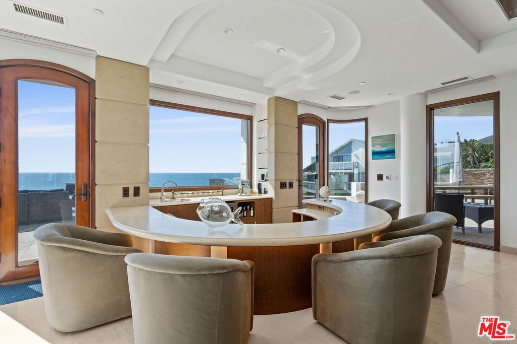 Malibu, California, 90265, United States, 3 Bedrooms Bedrooms, ,3.5 BathroomsBathrooms,Residential,Forsale,2001426