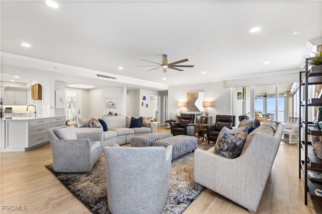 Fort Myers, Florida, 33908, United States, 3 Bedrooms Bedrooms, ,3 BathroomsBathrooms,Residential,Forsale,1998610