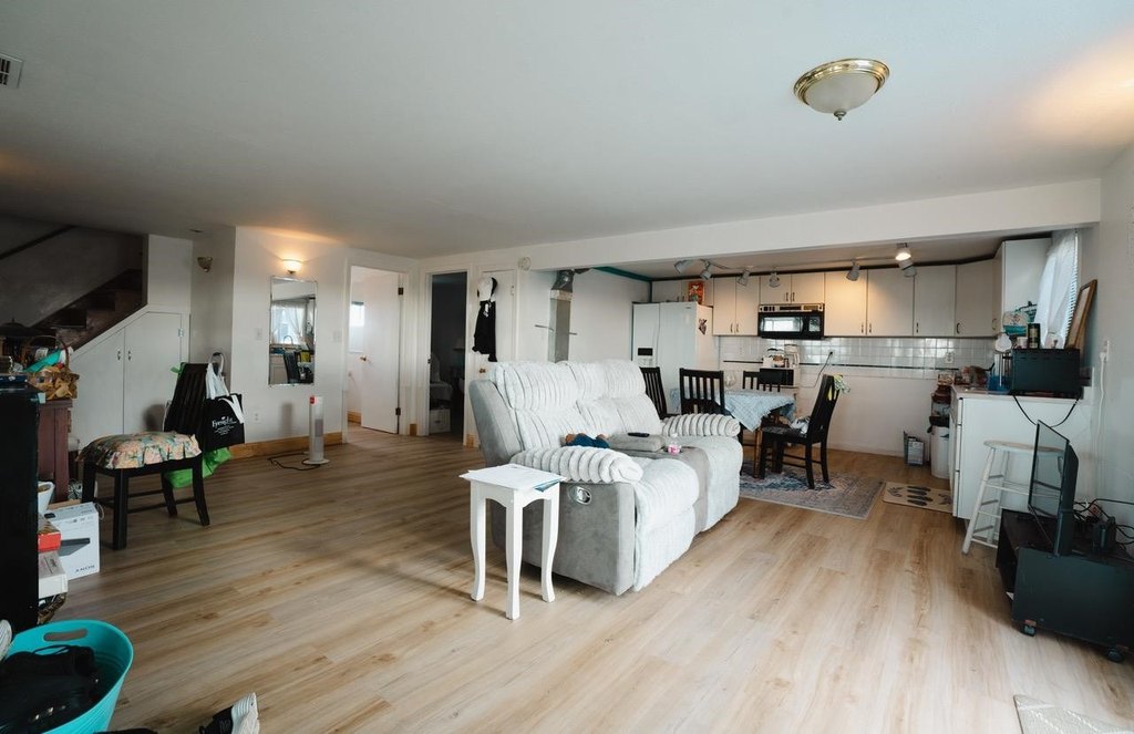 Hampton, New Hampshire, 03842, United States, 4 Bedrooms Bedrooms, ,2 BathroomsBathrooms,Residential,Forsale,2002422