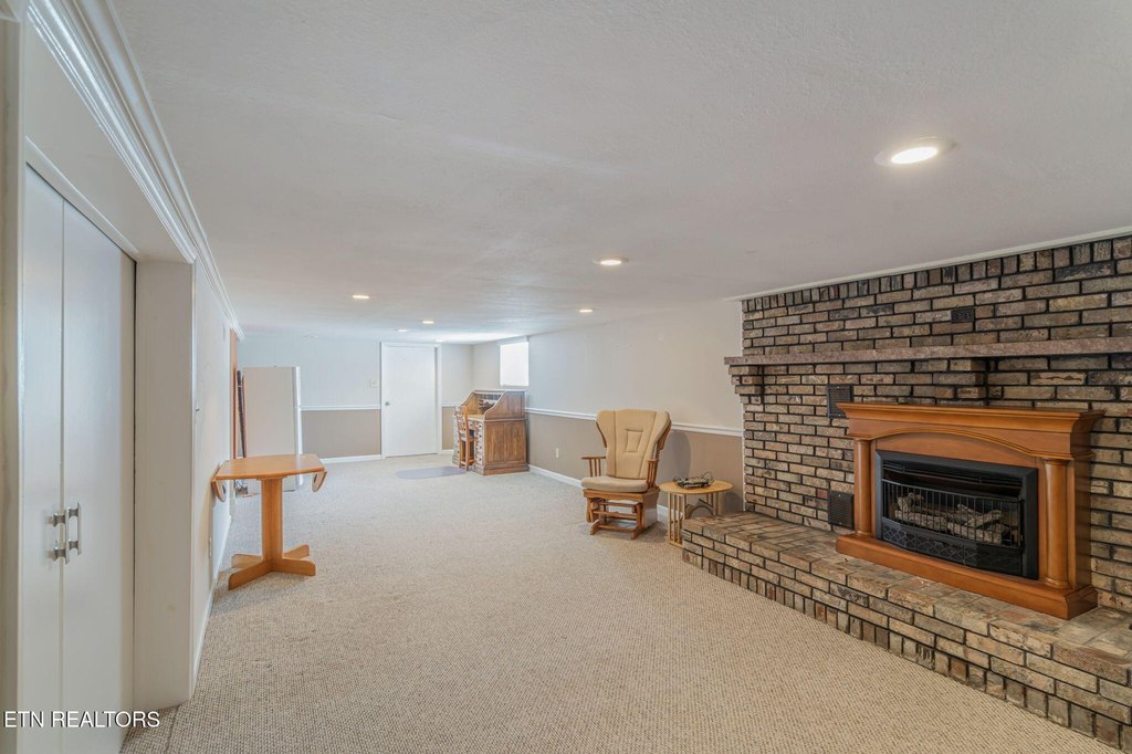 Lenoir City, Tennessee, 37772, United States, 3 Bedrooms Bedrooms, ,3 BathroomsBathrooms,Residential,Forsale,1973613