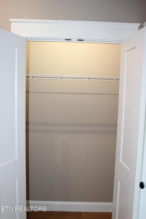 Madisonville, Tennessee, 37354, United States, 3 Bedrooms Bedrooms, ,3 BathroomsBathrooms,Residential,Forsale,1893807