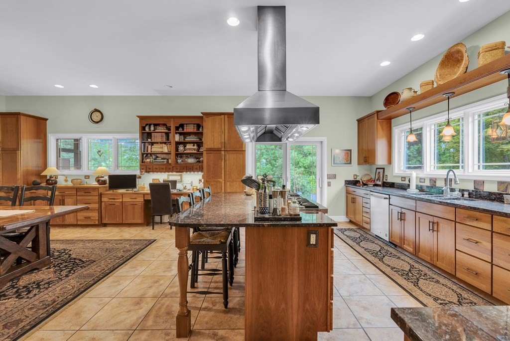 SPARTA, Tennessee, 38583, United States, 3 Bedrooms Bedrooms, ,3.5 BathroomsBathrooms,Residential,Forsale,1929832