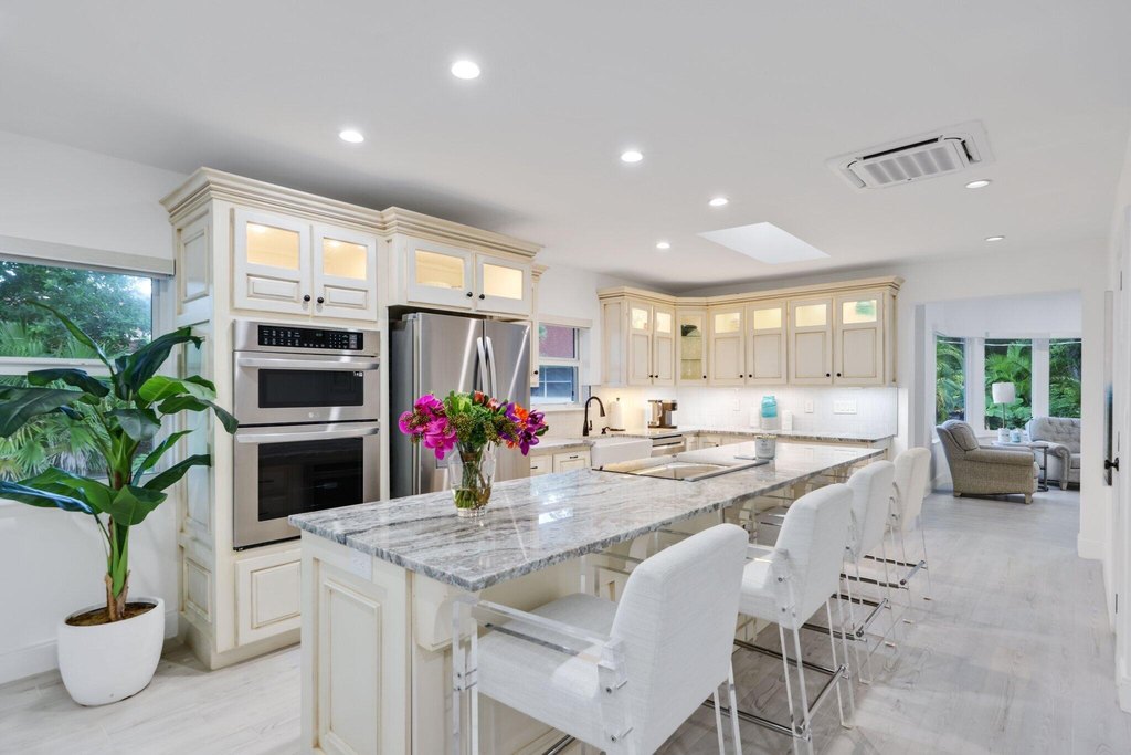 Highland Beach, Florida, 33487, United States, 3 Bedrooms Bedrooms, ,3 BathroomsBathrooms,Residential,Forsale,1996318