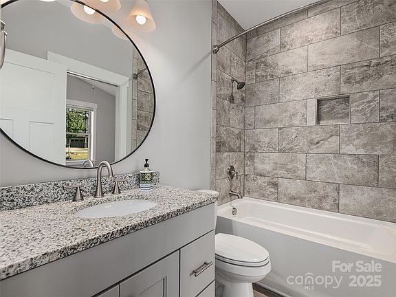 Arden, North Carolina, 28704, United States, 3 Bedrooms Bedrooms, ,3 BathroomsBathrooms,Residential,Forsale,1986019