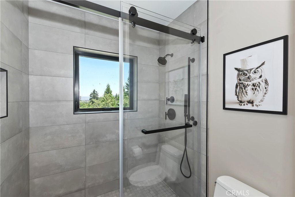 Lake Arrowhead, California, 92352, United States, 3 Bedrooms Bedrooms, ,2.5 BathroomsBathrooms,Residential,Forsale,2000287