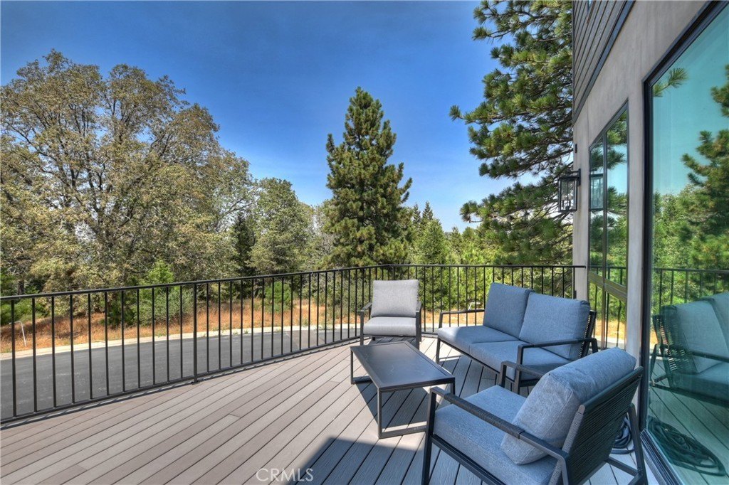 Lake Arrowhead, California, 92352, United States, 3 Bedrooms Bedrooms, ,2.5 BathroomsBathrooms,Residential,Forsale,2000287