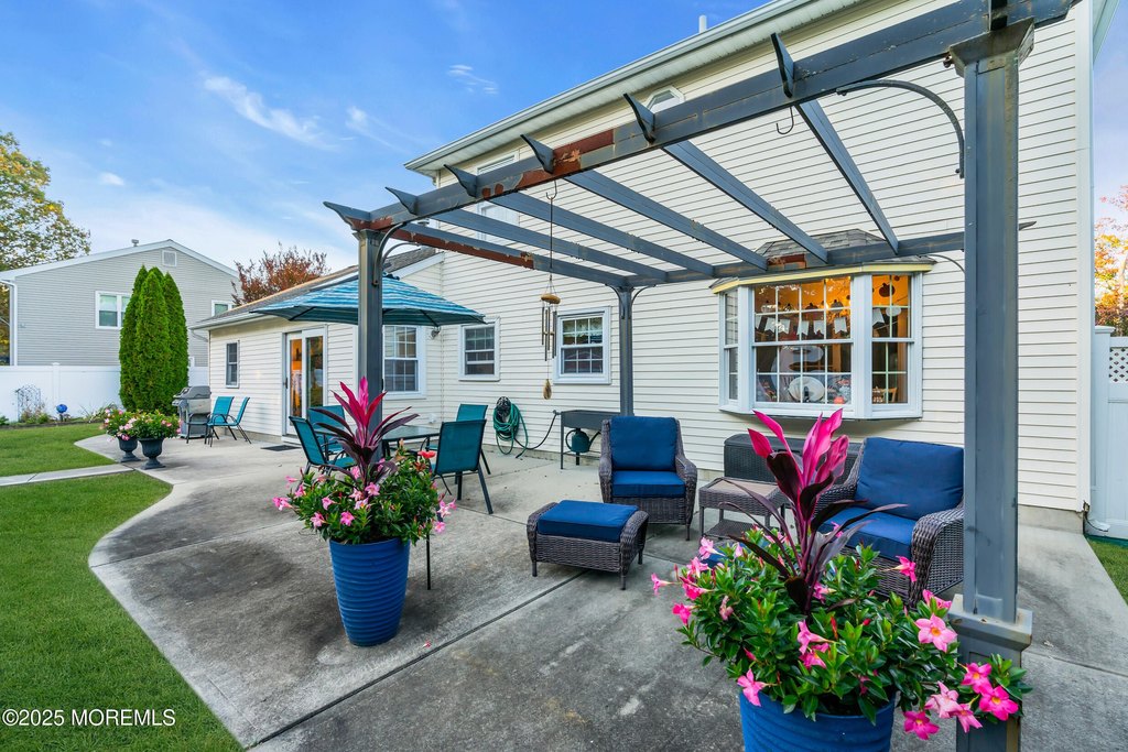 Toms River, New Jersey, 08755, United States, 3 Bedrooms Bedrooms, ,1.5 BathroomsBathrooms,Residential,Forsale,1994033