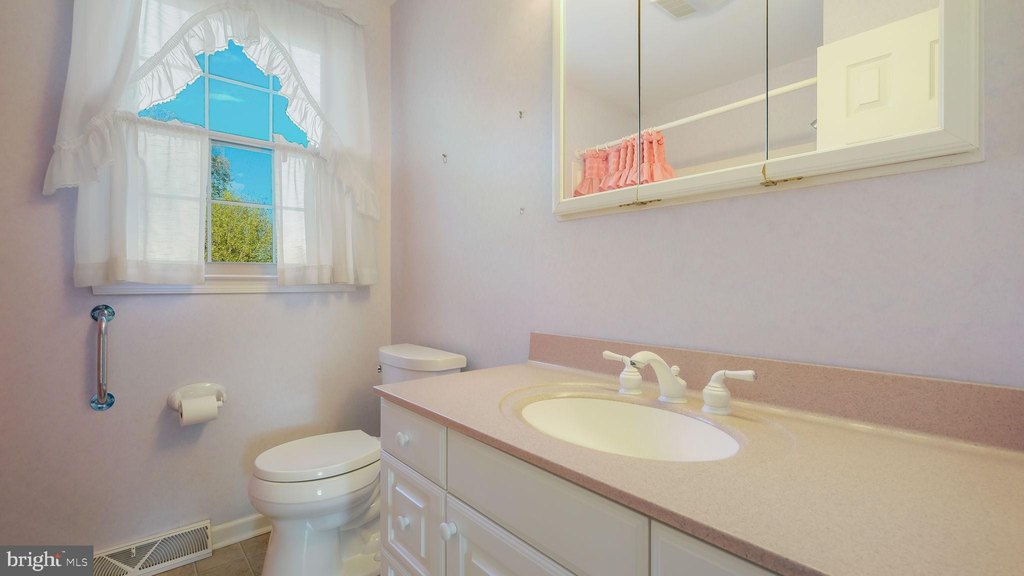 WARMINSTER, Pennsylvania, 18974, United States, 4 Bedrooms Bedrooms, ,3.5 BathroomsBathrooms,Residential,Forsale,1973392