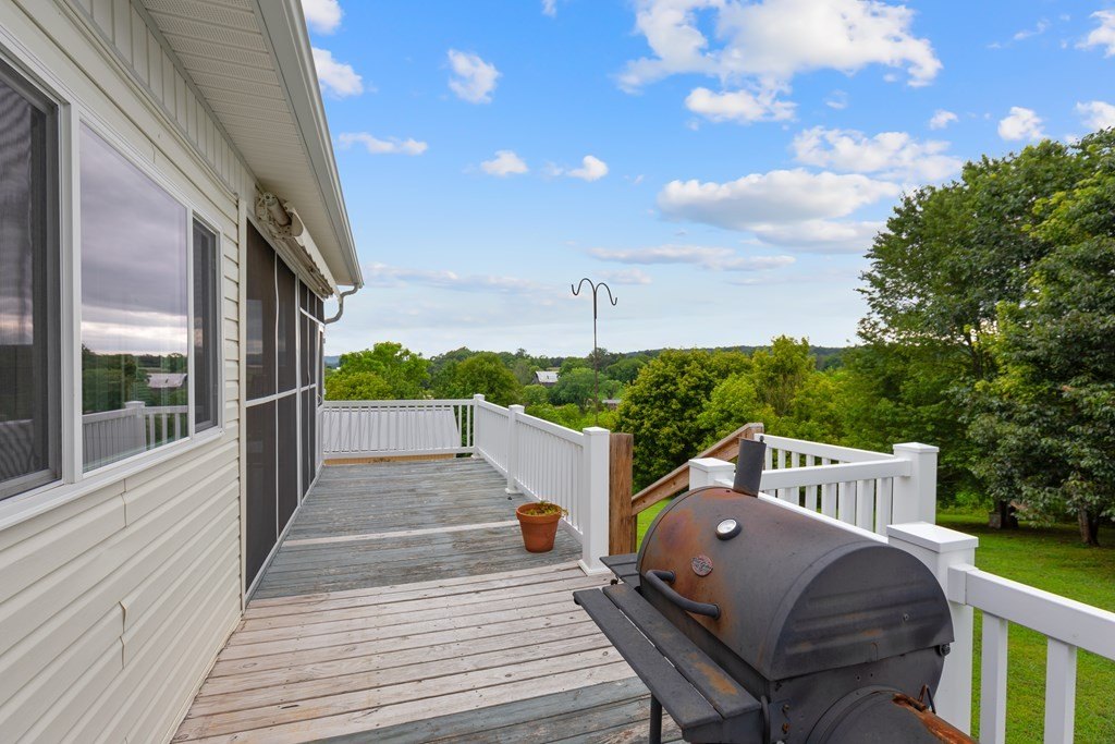 Sparta, Tennessee, 38583, United States, 3 Bedrooms Bedrooms, ,3 BathroomsBathrooms,Residential,Forsale,2010950