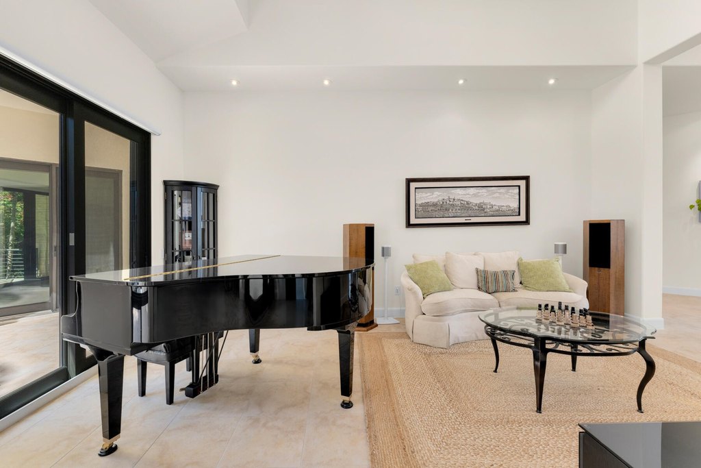 Shark Key, Florida, 33040, United States, 3 Bedrooms Bedrooms, ,3.5 BathroomsBathrooms,Residential,Forsale,2011114