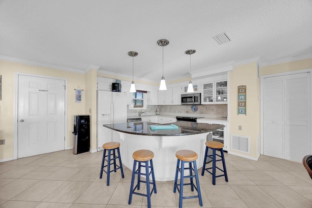 Fernandina Beach, Florida, 32034, United States, 3 Bedrooms Bedrooms, ,2 BathroomsBathrooms,Residential,Forsale,2001135