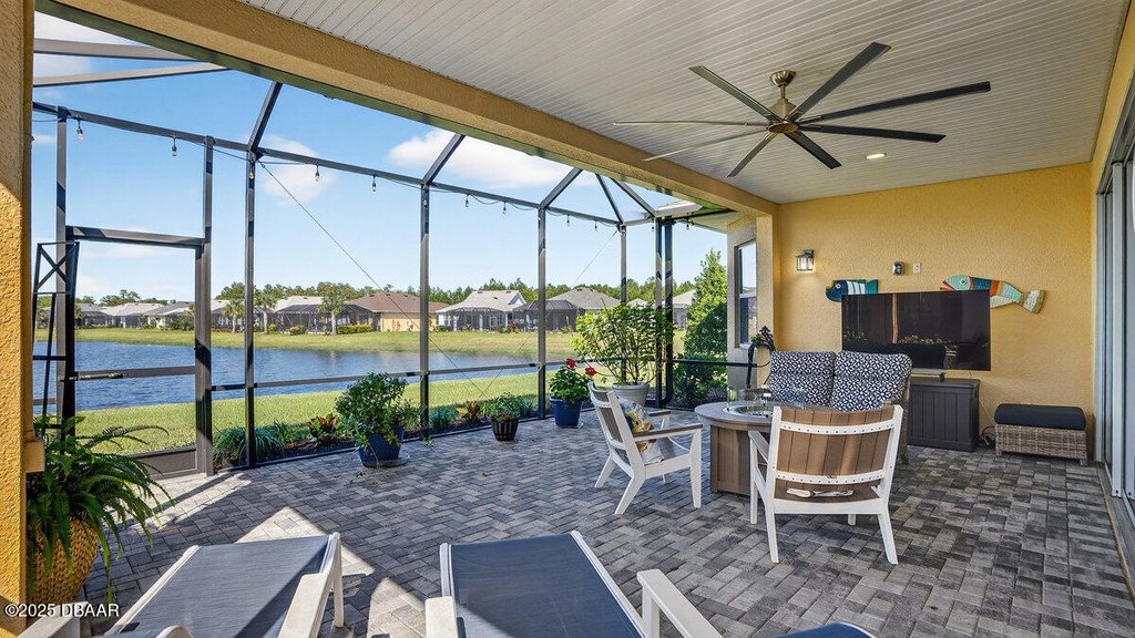 Daytona Beach, Florida, 32124, United States, 2 Bedrooms Bedrooms, ,2.5 BathroomsBathrooms,Residential,Forsale,1990148