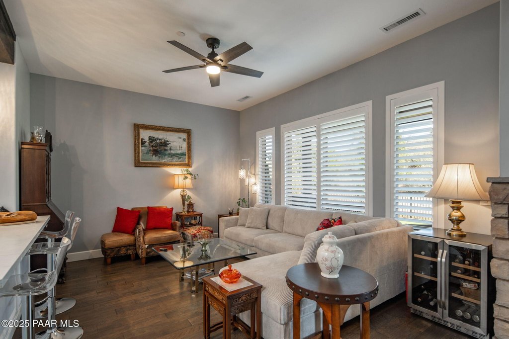 Prescott, Arizona, 86301, United States, 3 Bedrooms Bedrooms, ,3.5 BathroomsBathrooms,Residential,Forsale,1994052