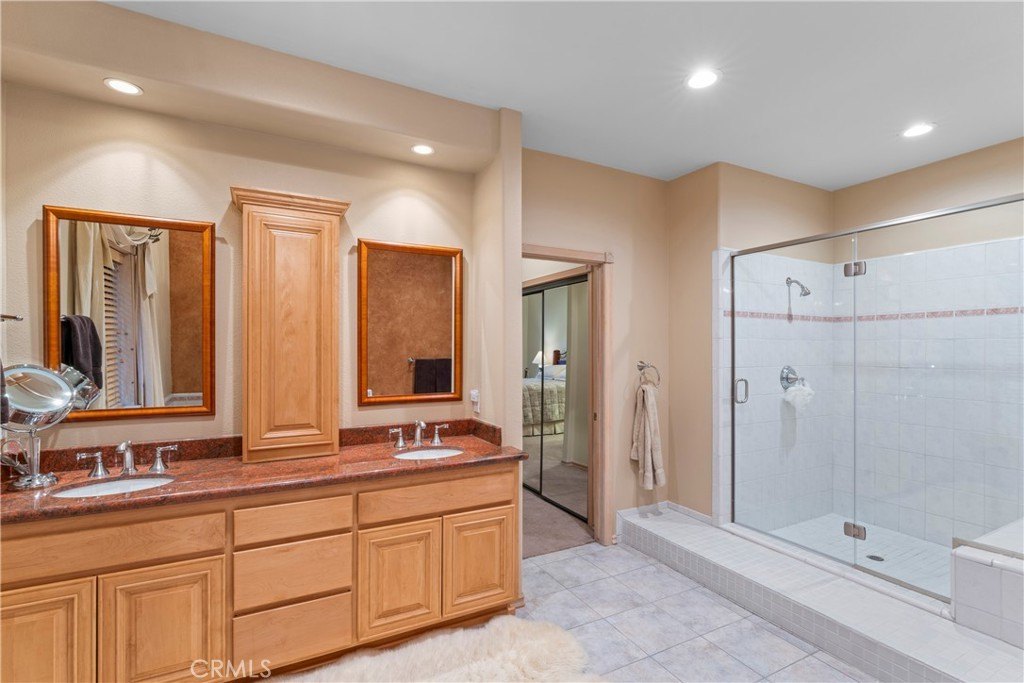 Lake Arrowhead, California, 92352, United States, 4 Bedrooms Bedrooms, ,2.5 BathroomsBathrooms,Residential,Forsale,1946613