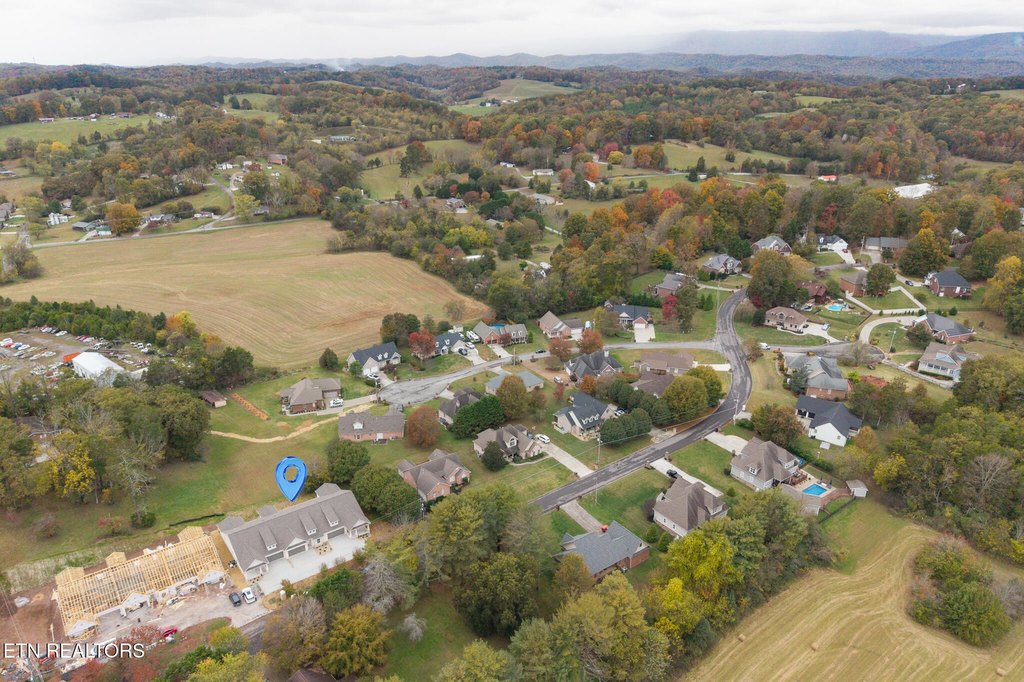 Clinton, Tennessee, 37716, United States, 3 Bedrooms Bedrooms, ,2 BathroomsBathrooms,Residential,Forsale,1999453