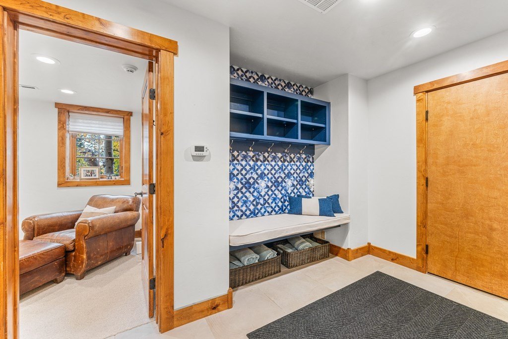 Donnelly, Idaho, 83615, United States, 4 Bedrooms Bedrooms, ,4 BathroomsBathrooms,Residential,Forsale,1996709