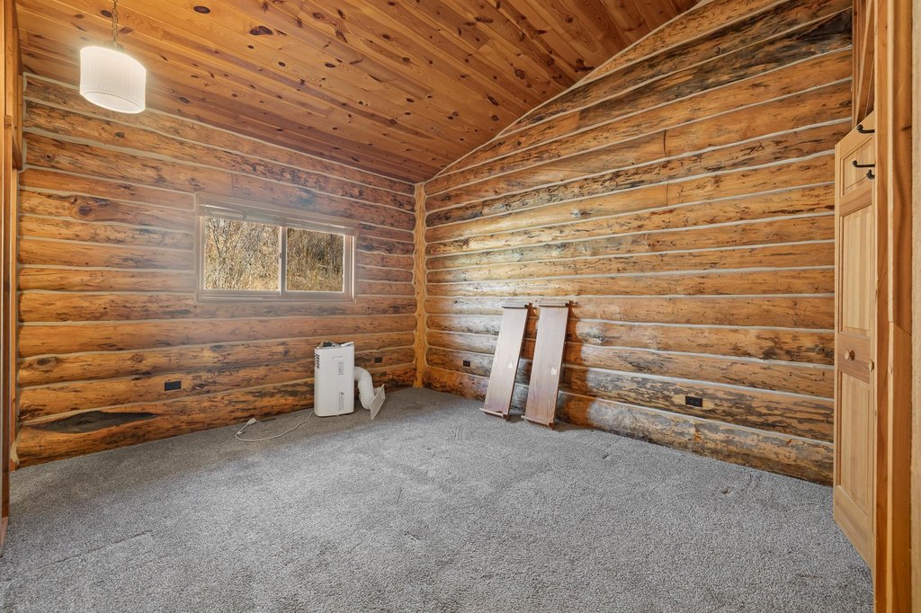 Custer, South Dakota, 57730, United States, 4 Bedrooms Bedrooms, ,2 BathroomsBathrooms,Residential,Forsale,1990710