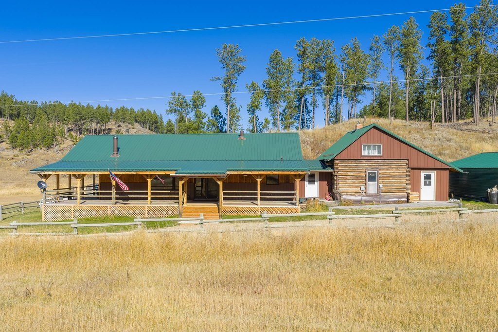 Custer, South Dakota, 57730, United States, 4 Bedrooms Bedrooms, ,2 BathroomsBathrooms,Residential,Forsale,1990710