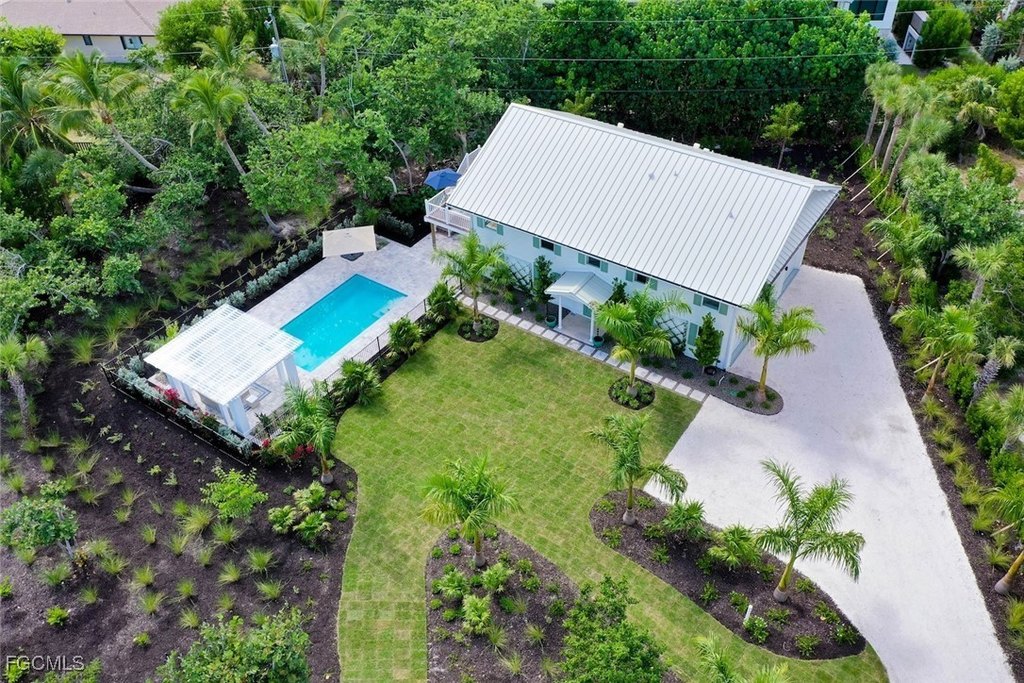 Sanibel, Florida, 33957, United States, 3 Bedrooms Bedrooms, ,2 BathroomsBathrooms,Residential,Forsale,1998639