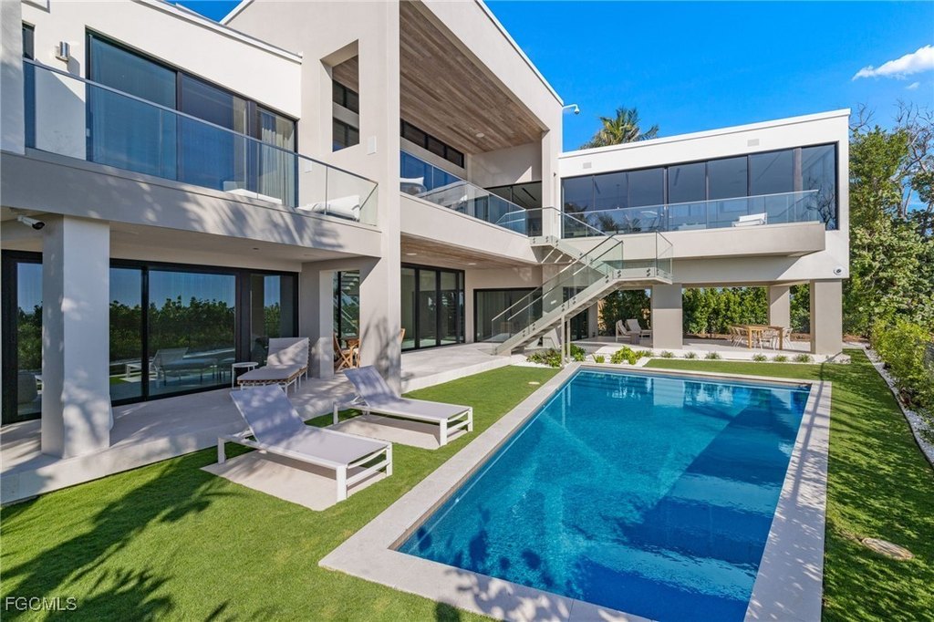 Sanibel, Florida, 33957, United States, 4 Bedrooms Bedrooms, ,4.5 BathroomsBathrooms,Residential,Forsale,1998646