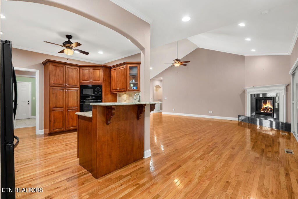 Loudon, Tennessee, 37774, United States, 3 Bedrooms Bedrooms, ,3 BathroomsBathrooms,Residential,Forsale,1893719