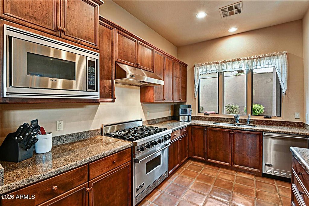 Gold Canyon, Arizona, 85118, United States, 4 Bedrooms Bedrooms, ,5 BathroomsBathrooms,Residential,Forsale,1934070