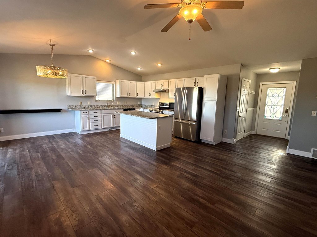 Sundance, Wyoming, 57783, United States, 5 Bedrooms Bedrooms, ,3 BathroomsBathrooms,Residential,Forsale,2004333