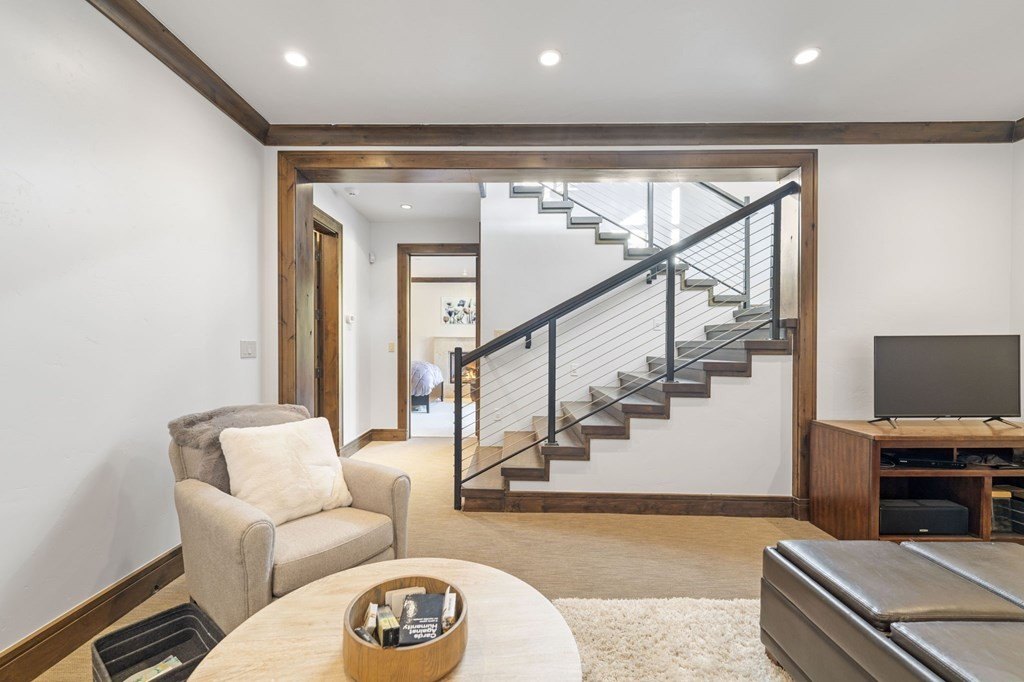 Donnelly, Idaho, 83615, United States, 3 Bedrooms Bedrooms, ,4 BathroomsBathrooms,Residential,Forsale,1996721