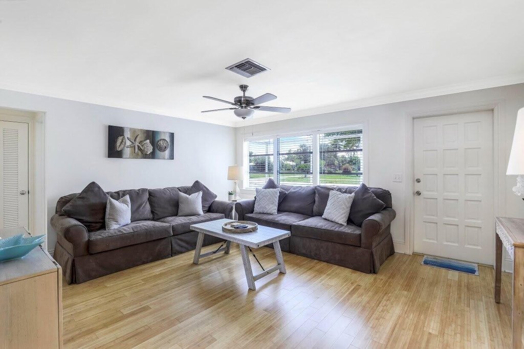 Marco Island, Florida, 34145, United States, 3 Bedrooms Bedrooms, ,2 BathroomsBathrooms,Residential,Forsale,1998630