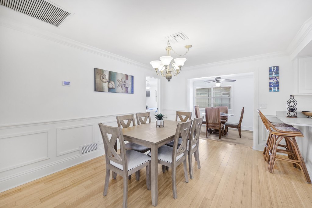 Marco Island, Florida, 34145, United States, 3 Bedrooms Bedrooms, ,2 BathroomsBathrooms,Residential,Forsale,1998630