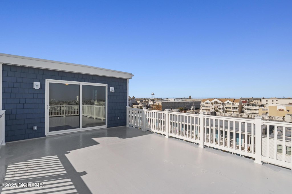 Seaside Heights, New Jersey, 08751, United States, 4 Bedrooms Bedrooms, ,4 BathroomsBathrooms,Residential,Forsale,2004849