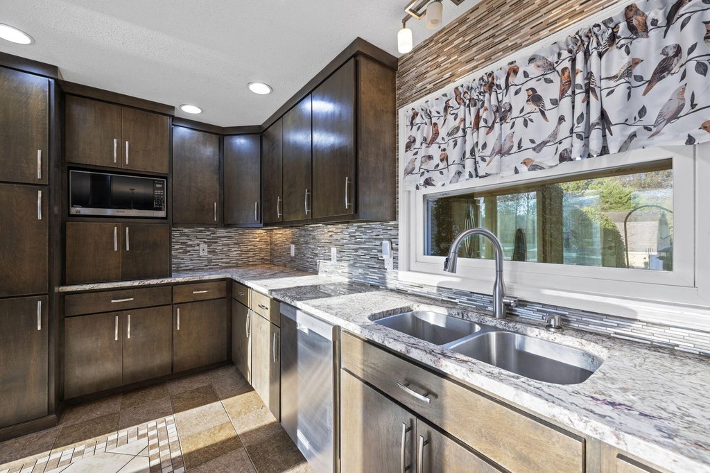 Cleveland, Tennessee, 37312, United States, 3 Bedrooms Bedrooms, ,3.5 BathroomsBathrooms,Residential,Forsale,2004670