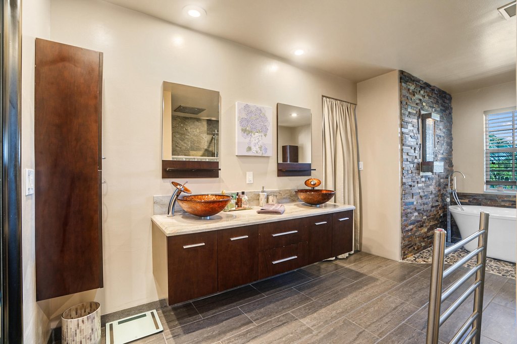 Boca Raton, Florida, 33487, United States, 4 Bedrooms Bedrooms, ,5 BathroomsBathrooms,Residential,Forsale,1996332