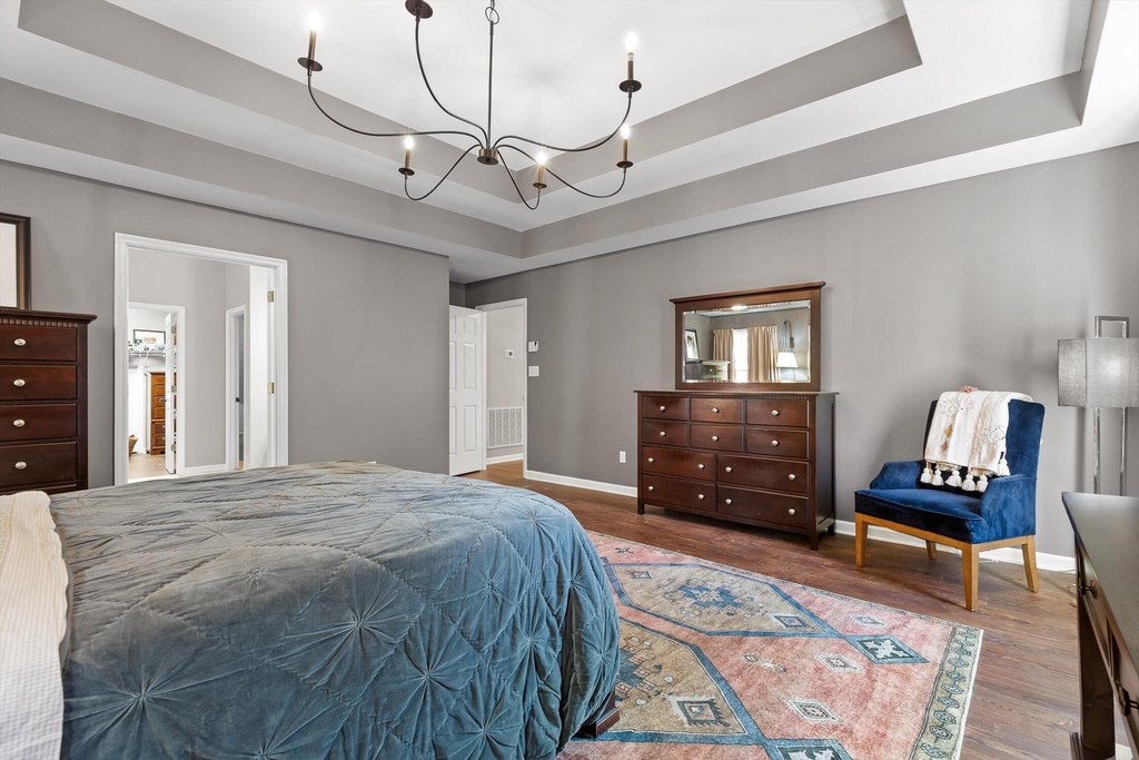 Signal Mountain, Tennessee, 37377, United States, 5 Bedrooms Bedrooms, ,3 BathroomsBathrooms,Residential,Forsale,2004663