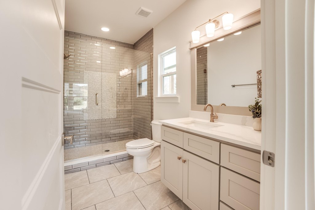 Chattanooga, Tennessee, 37419, United States, 4 Bedrooms Bedrooms, ,3.5 BathroomsBathrooms,Residential,Forsale,2009593