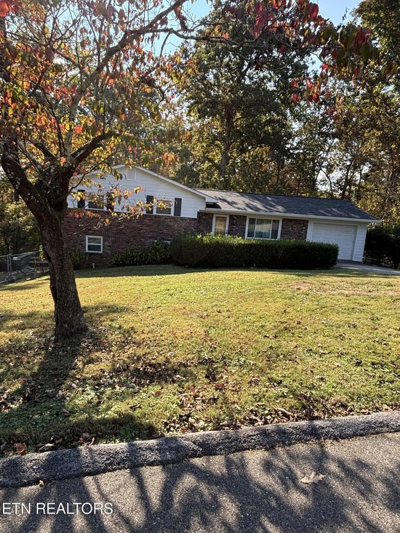 Knoxville, Tennessee, 37920, United States, 3 Bedrooms Bedrooms, ,2 BathroomsBathrooms,Residential,Forsale,1999456