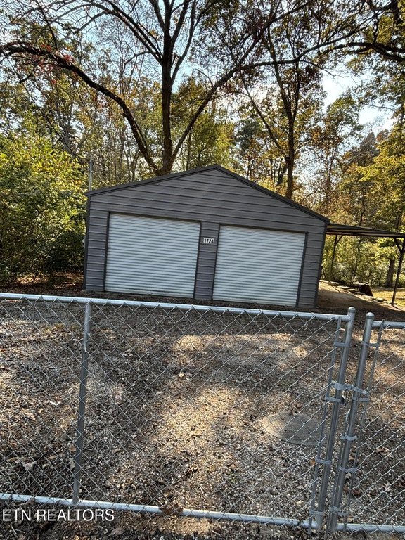 Knoxville, Tennessee, 37920, United States, 3 Bedrooms Bedrooms, ,2 BathroomsBathrooms,Residential,Forsale,1999456