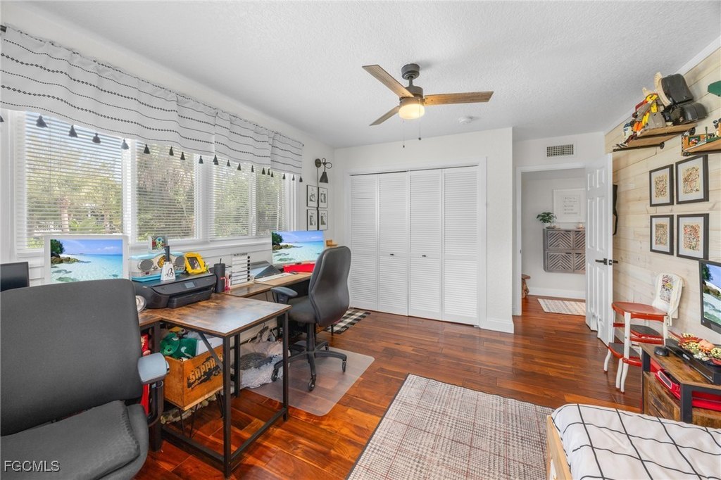 Sanibel, Florida, 33957, United States, 3 Bedrooms Bedrooms, ,2 BathroomsBathrooms,Residential,Forsale,1998641