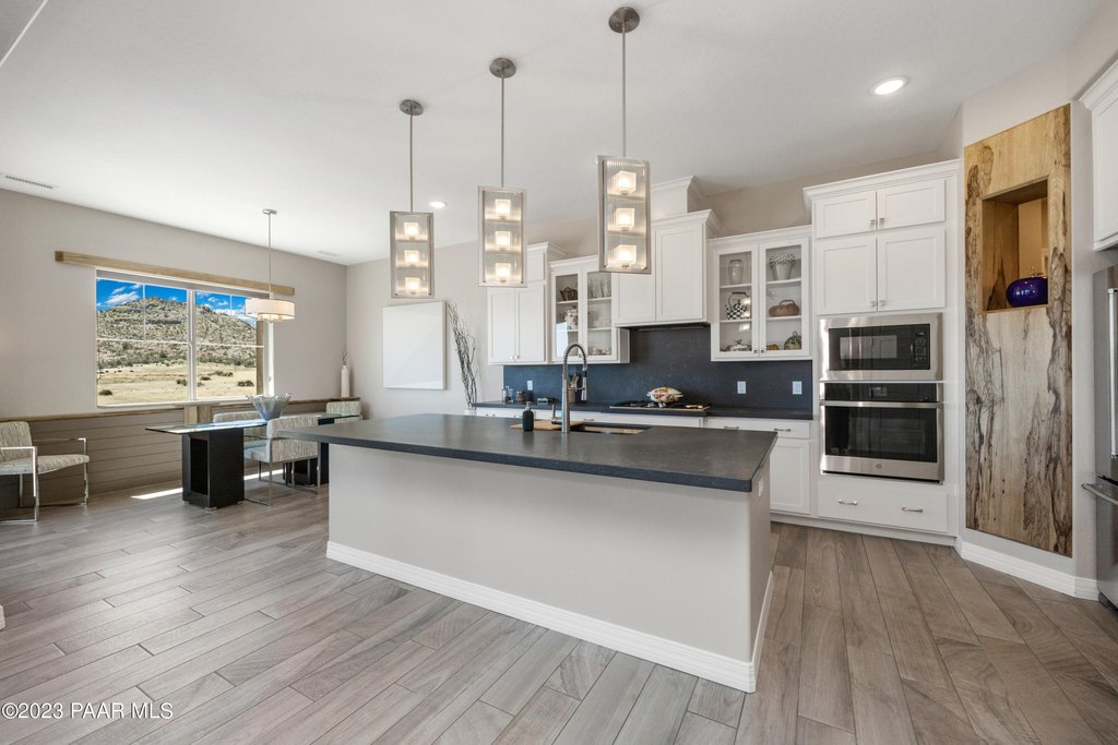 Prescott, Arizona, 86301, United States, 3 Bedrooms Bedrooms, ,3.5 BathroomsBathrooms,Residential,Forsale,1992713