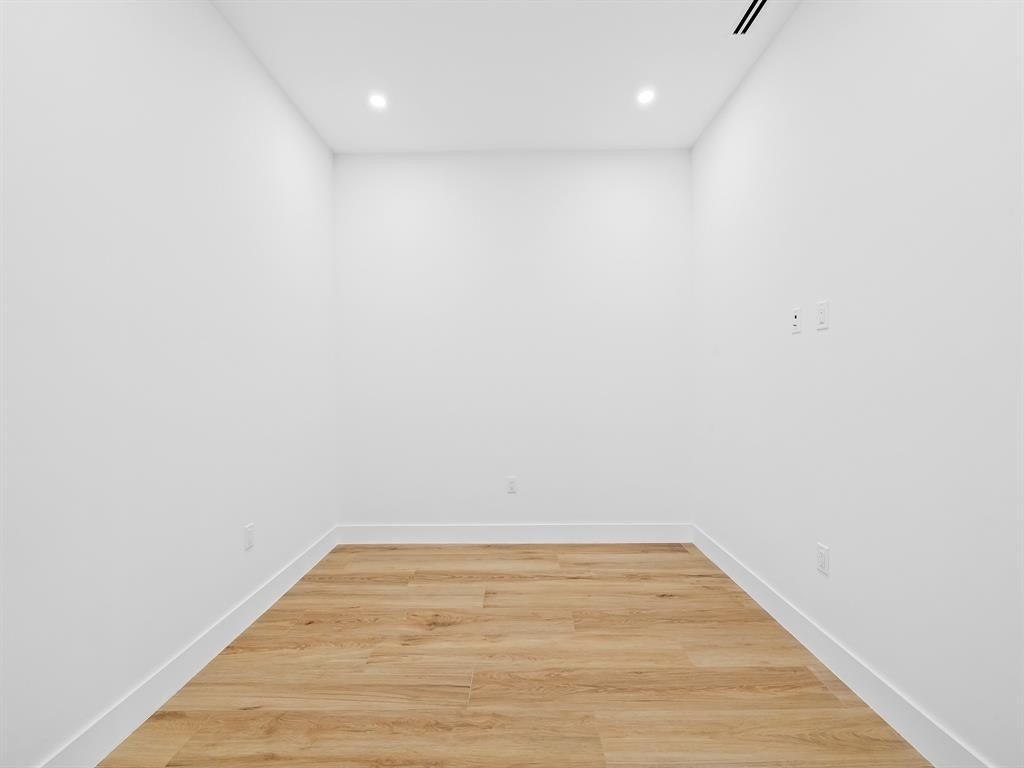 Fort Lauderdale, Florida, 33316, United States, 4 Bedrooms Bedrooms, ,4 BathroomsBathrooms,Residential,Forsale,1994072