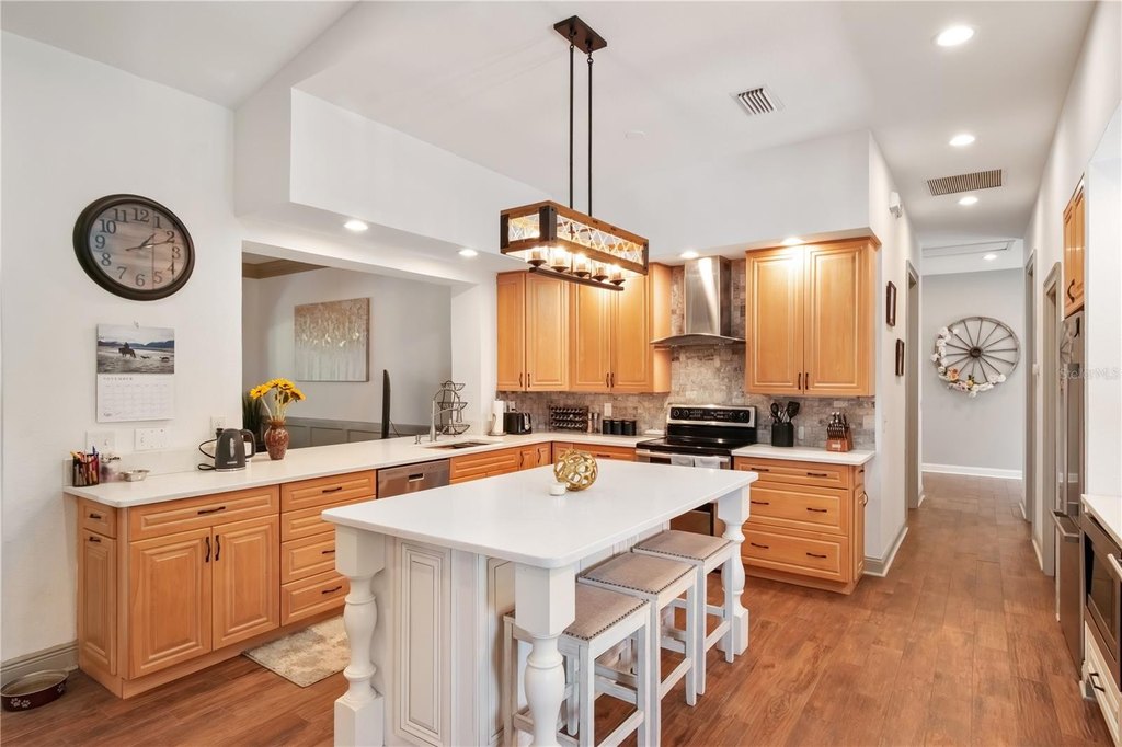 REDDICK, Florida, 32686, United States, 2 Bedrooms Bedrooms, ,2 BathroomsBathrooms,Residential,Forsale,1994135