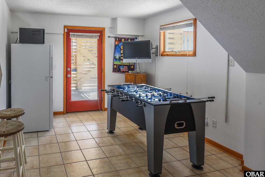 Corolla, North Carolina, 27927, United States, 5 Bedrooms Bedrooms, ,4.5 BathroomsBathrooms,Residential,Forsale,2004884