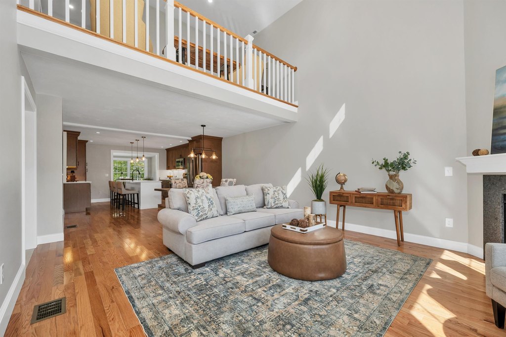 Meredith, New Hampshire, 03253, United States, 4 Bedrooms Bedrooms, ,2.5 BathroomsBathrooms,Residential,Forsale,2002407