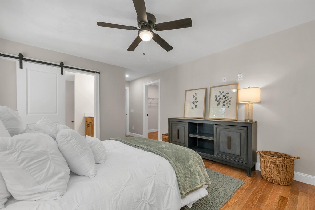 Meredith, New Hampshire, 03253, United States, 4 Bedrooms Bedrooms, ,2.5 BathroomsBathrooms,Residential,Forsale,2002407